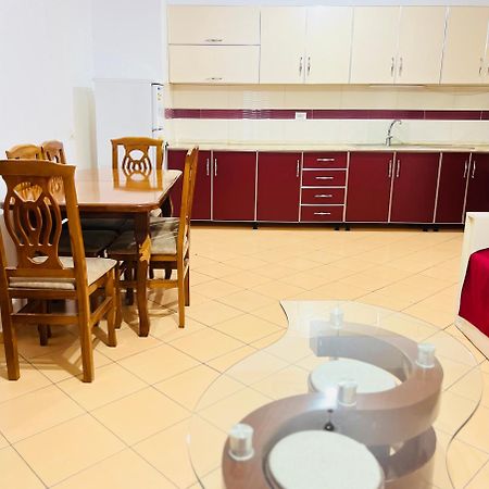 Leonard Apartment Tiranë Luaran gambar