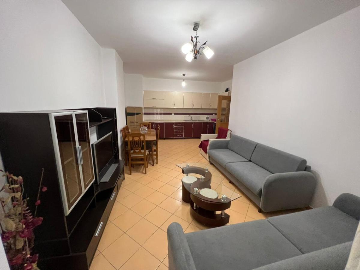 Leonard Apartment Tiranë Luaran gambar