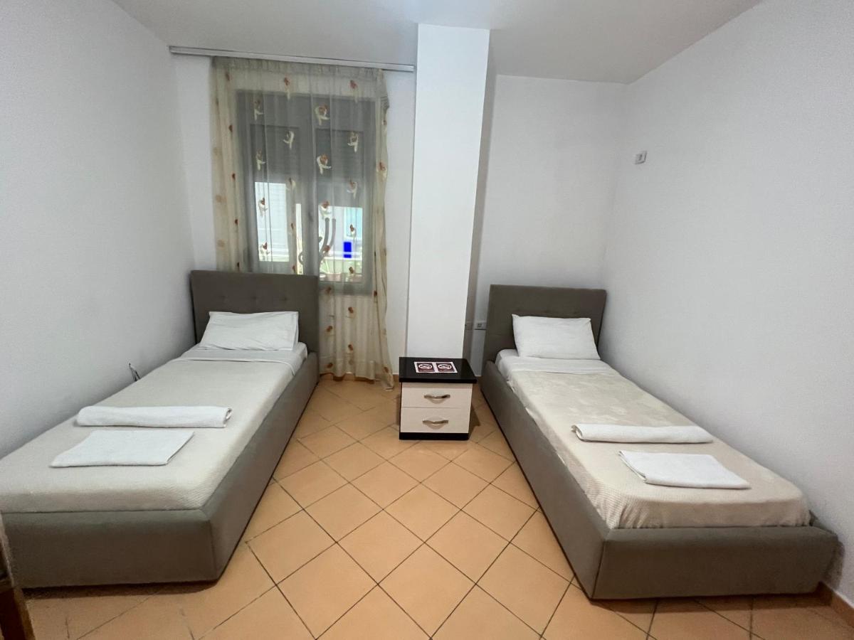 Leonard Apartment Tiranë Luaran gambar