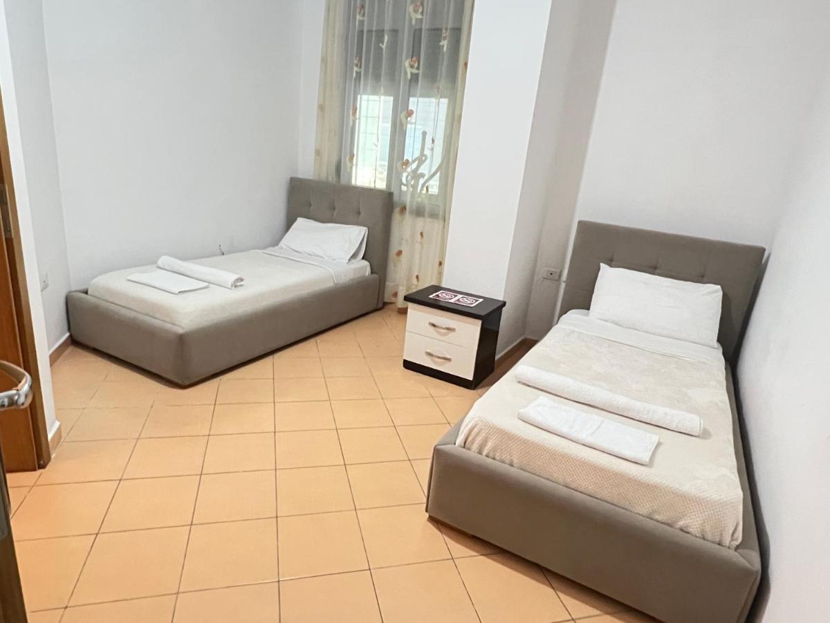 Leonard Apartment Tiranë Luaran gambar